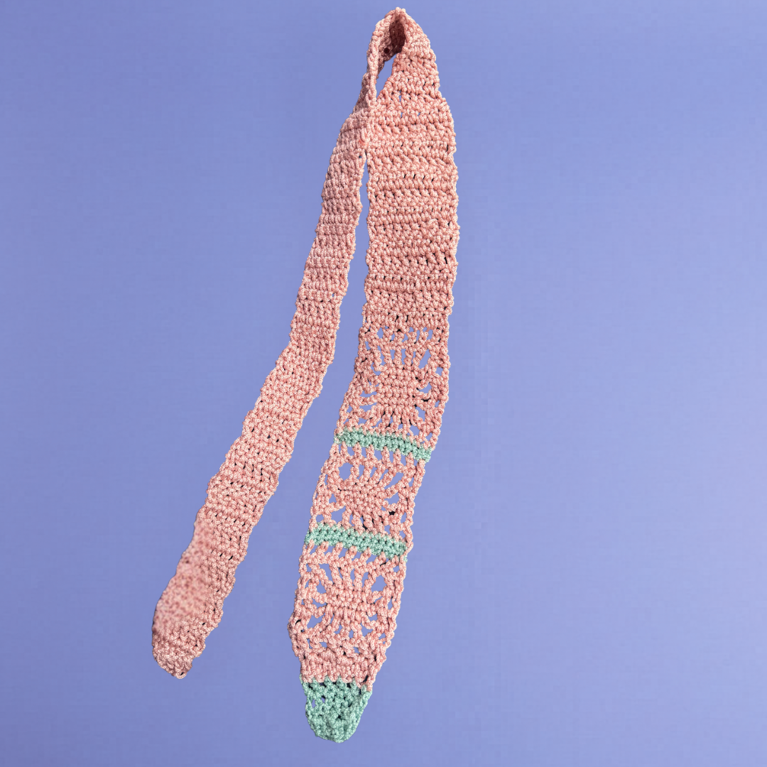 WEIRD PINK NECKTIE