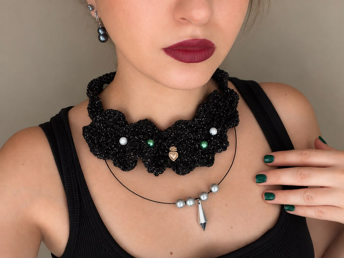 FALLING FABULOUSLY (gothic handmade necklace)