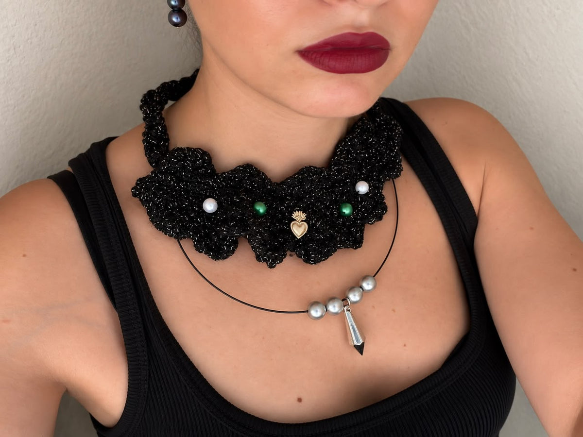 FALLING FABULOUSLY (gothic handmade necklace)